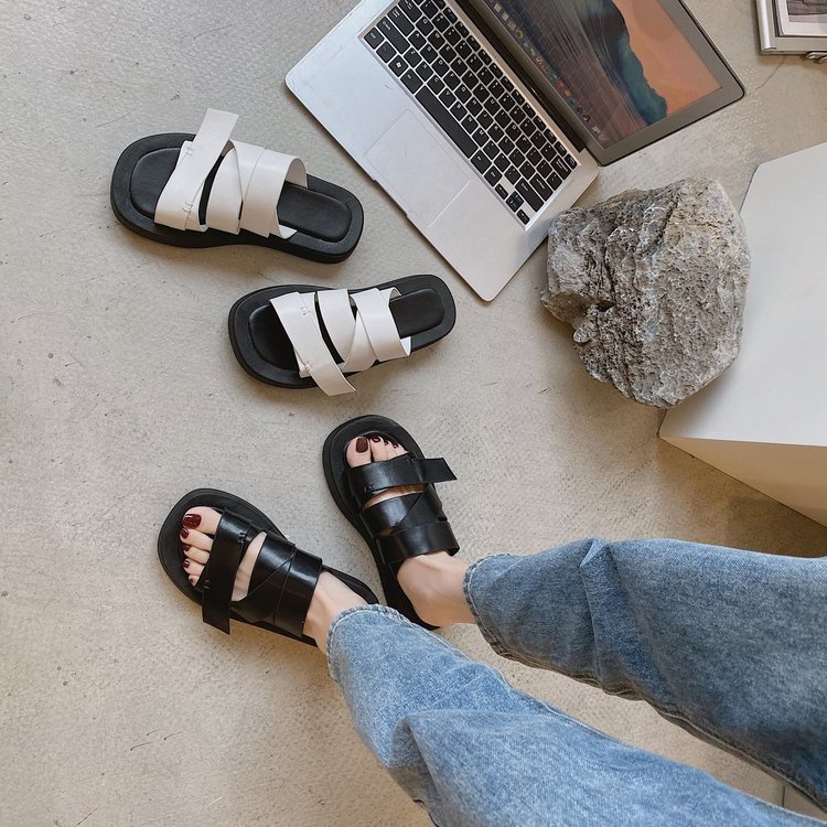 Giày Sandal Mũi Tròn Gót Thấp Cột Dây Chéo Phong Cách Mới Thoải Mái Dễ Phối Đồ