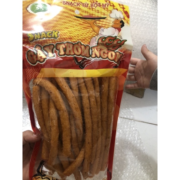 snack gậy thơm ngon,đuôi bò cay,1túi nhiều cây