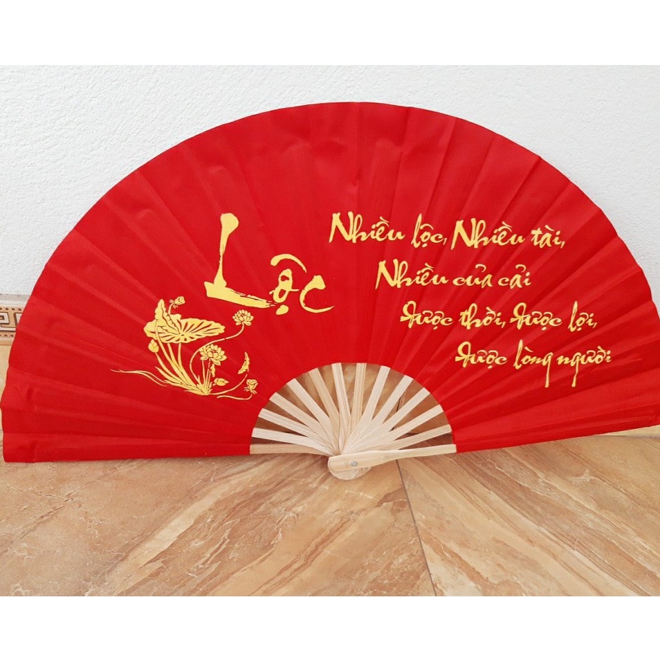 Quạt vải cầm tay nan tre phong thủy vẽ tranh và thư pháp nhiều màu sắc
