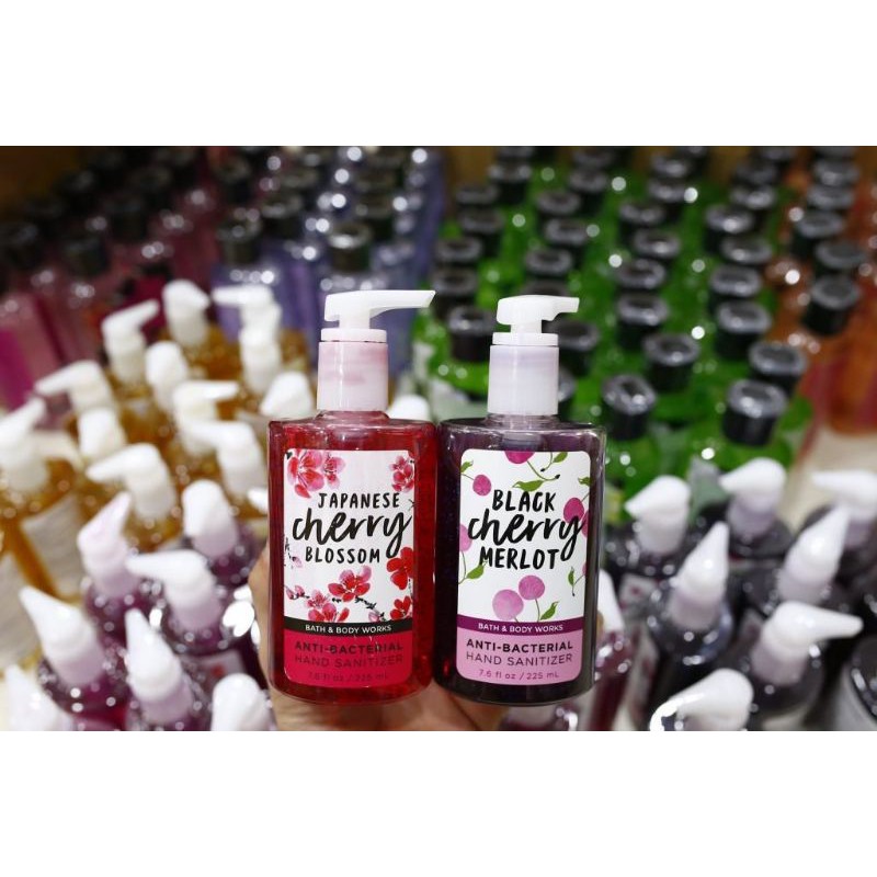 Gel rửa tay khô Bath and Body Work 225ml