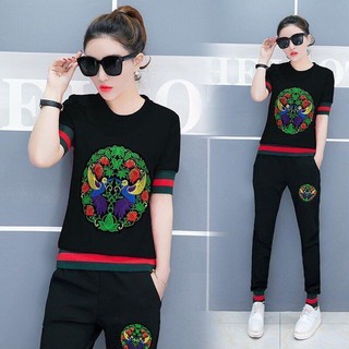 Bộ đồ thể thao nữ cực đẹp