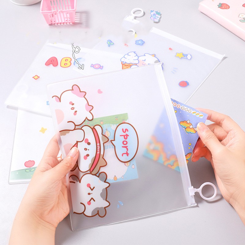 Hộp bút trong suốt hình chú bò sữa cute dễ thương đáng yêu (21*17cm)