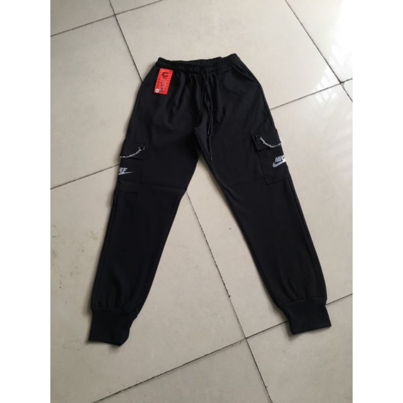 Quần Jogger Túi Hộp Dây Xích Vải Thun Umi Dày Dặn Có Giãn Nam Nữ Mặc Đẹp Mặc Đi Chơi,đi Học, Dã Ngoại