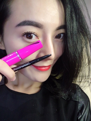 Mascara Mistine Super Model