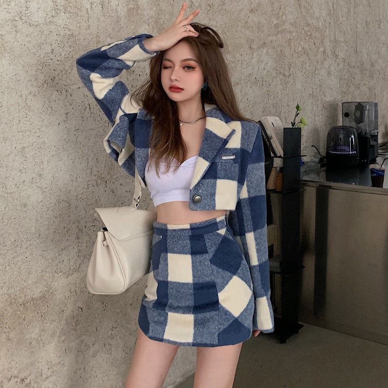 Sét áo khoác dạ + chân váy kẻ ô có size lớn