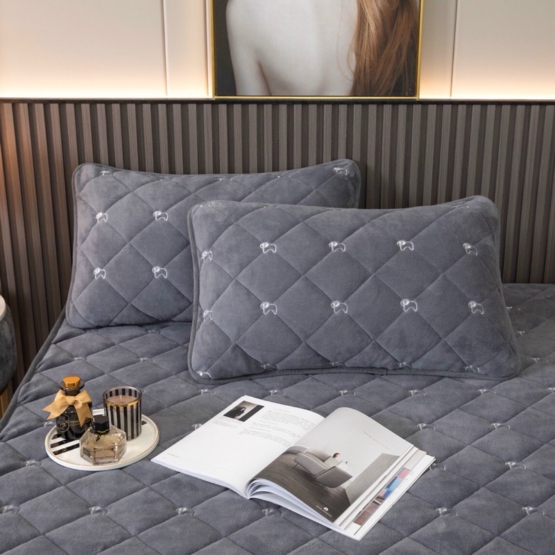 THẢM NỈ NHUNG UGG BO CHUN BỌC ĐỆM TẶNG KÈM 2 VỎ GỐI