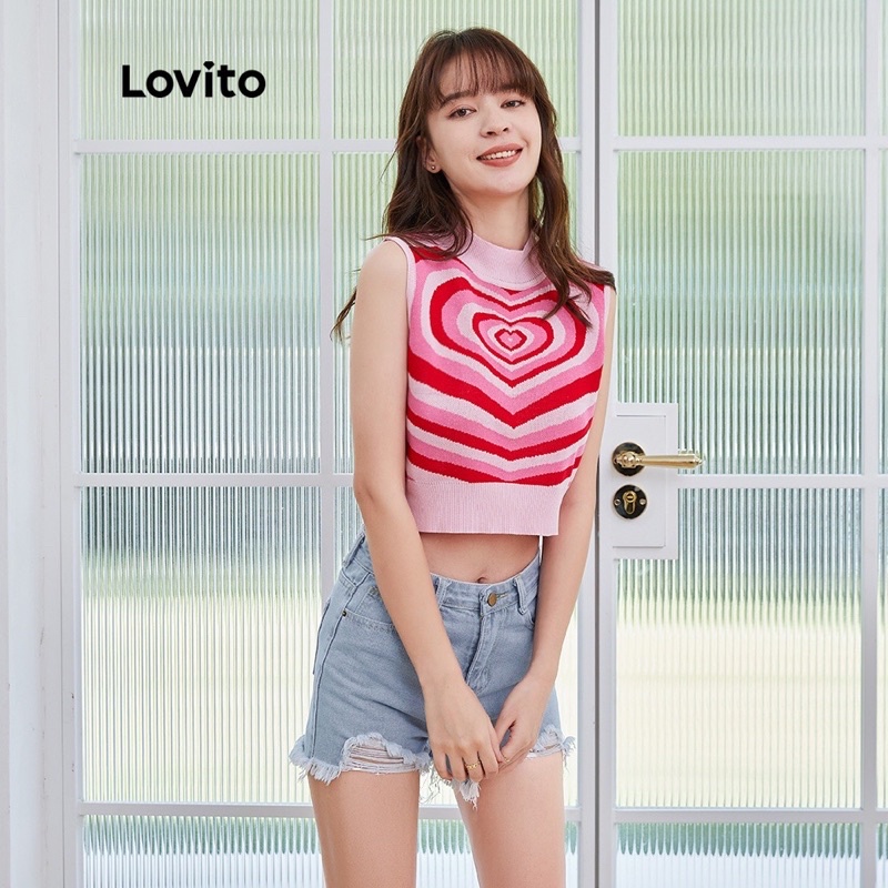 Áo croptop len tăm hoạ tiết trái tim