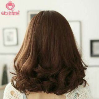 Tóc giả xoăn lửng ngang vai