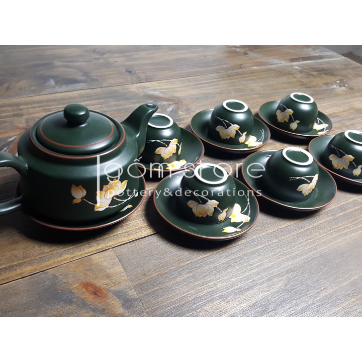 Ấm trà Bát Tràng dáng trúc vẽ sen vàng (Bộ ấm chén trên có 2 màu Nâu và Xanh rêu) | BigBuy360 - bigbuy360.vn