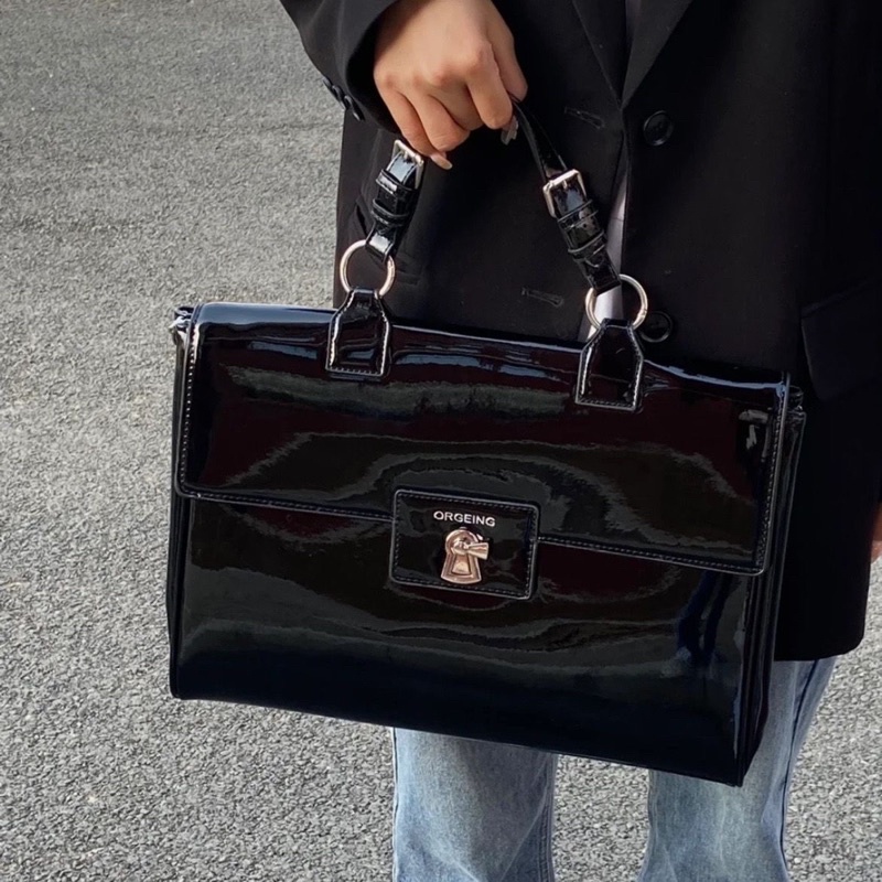 Túi xách đeo chéo da bóng cỡ lớn