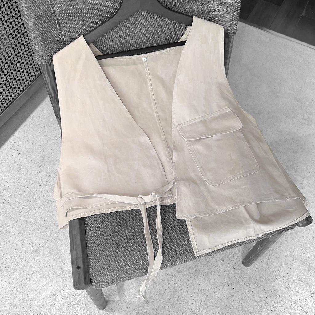 Áo gile túi hộp MeanStore Áo gile nam nữ khoác lệch tà form crop có size rộng chất kaki màu be vintage