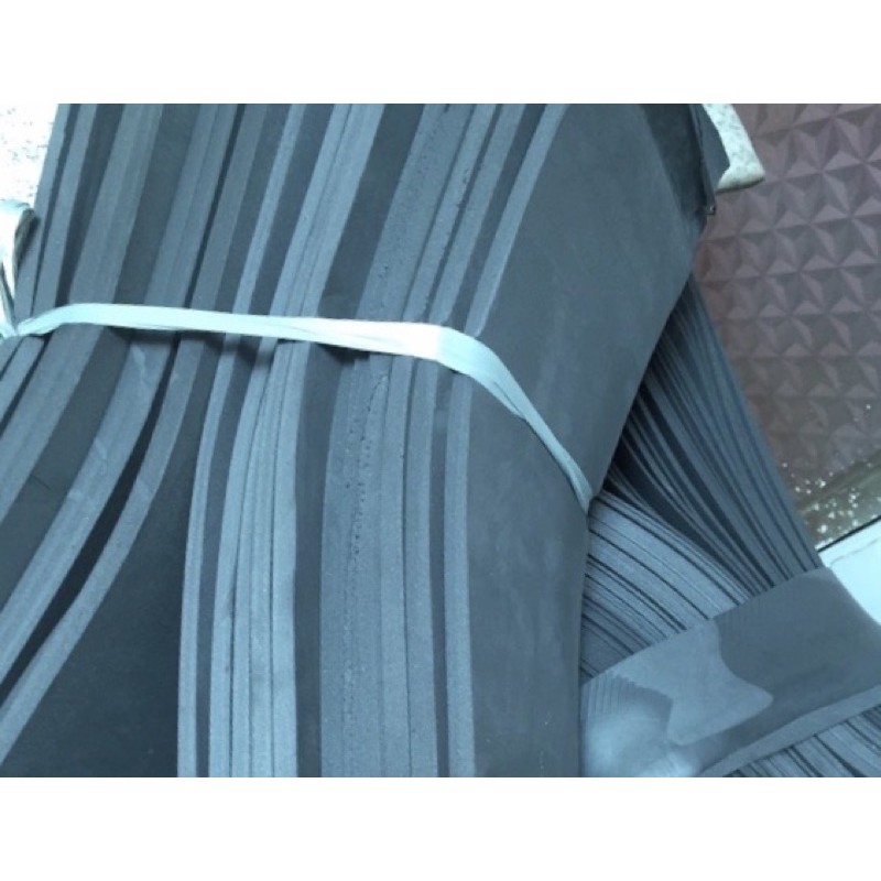 xốp lót hồ cá dạng sợi dày 2cm dài 100cm