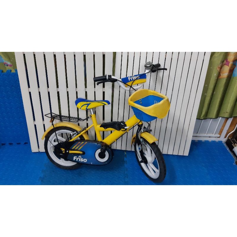 Xe đạp 12 inch cho bé.Tặng xe Scote