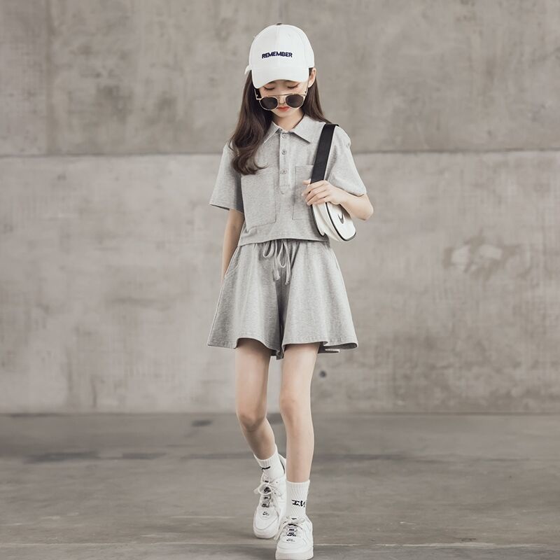 Bộ Đồ Thể Thao Áo Thun Tay Ngắn Phối Quần Short Thời Trang Mùa Hè Cho Bé Gái