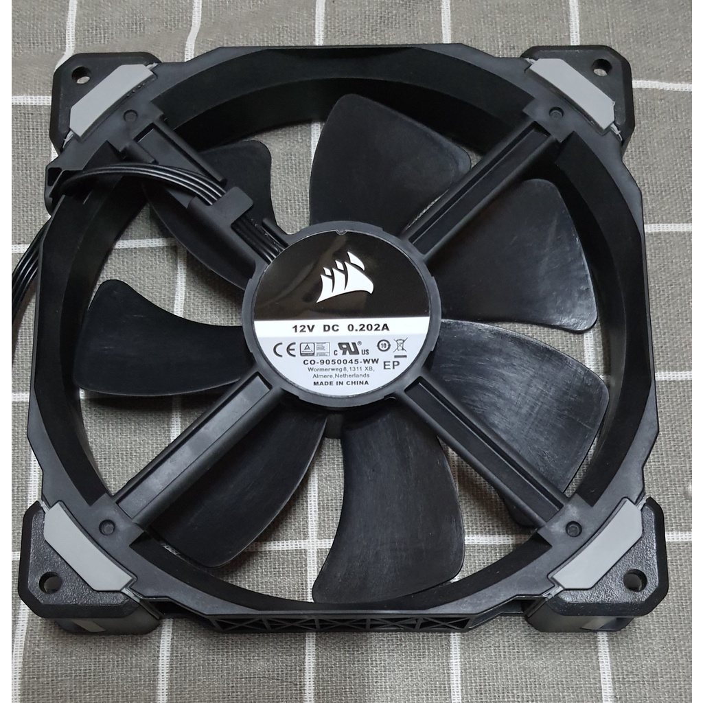 Quạt tản nhiệt Fan Corsair ML140 PRO 140mm PWM Premium Magnetic Levitation