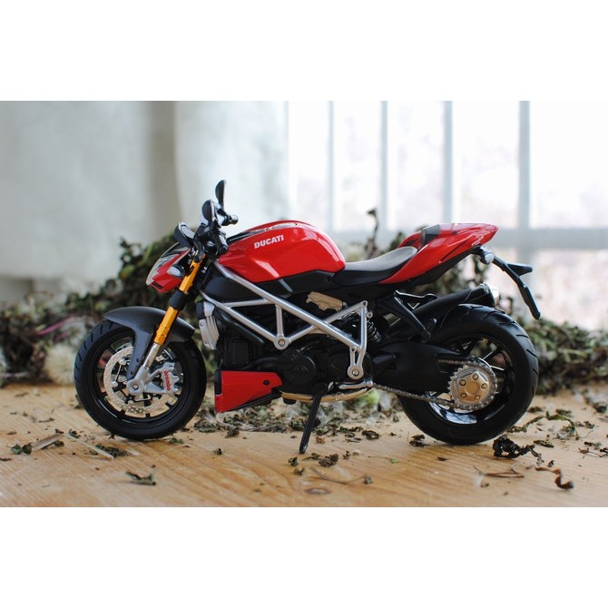 MÔ HÌNH XE MOTO Siêu xe Ducati mod Streetfighter S - MAISTO tỷ lệ 1:12