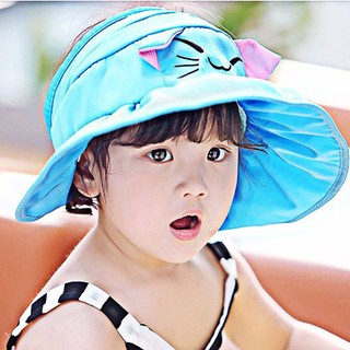 Nón đi biển cho bé