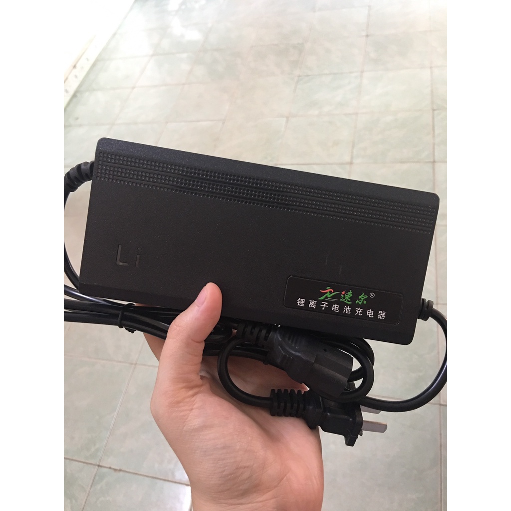 Sạc Pin lithium sắt  14.6V 3A 10A 20A