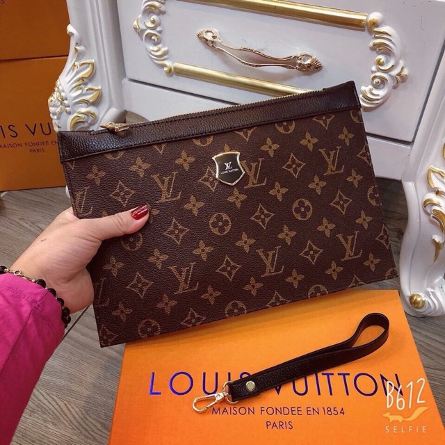 Cltuch cầm tay  bản to