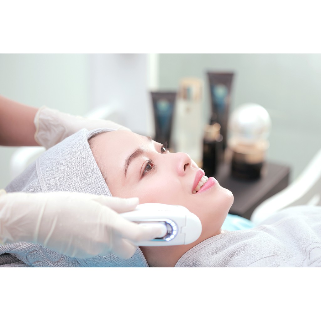 Buổi trải nghiệm 1 trong 4 Công nghệ: Trẻ hóa, Nâng cơ, Nám, Mụn