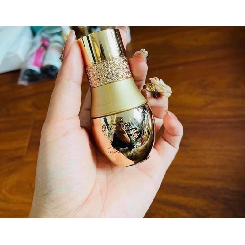 - Tinh chất tái sinh siêu vi Ohui Micro Essence 5ml