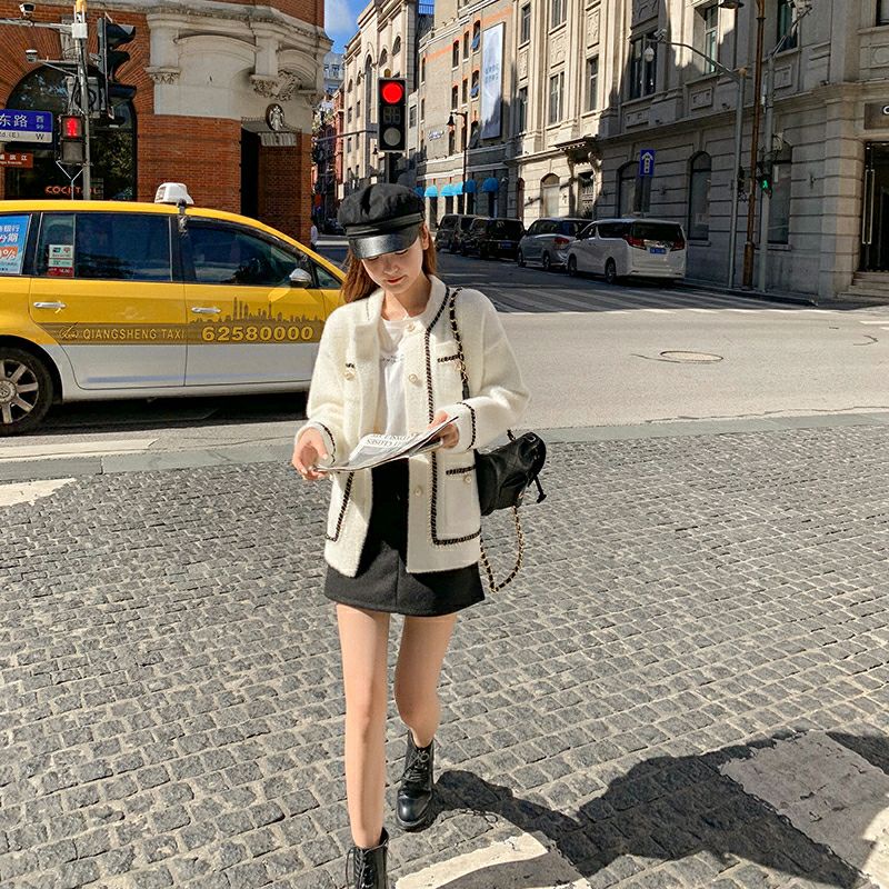 [HÀNG SẴN] Áo khoác nữ len cadigan lông thỏ dài tay cổ tròn 4 túi đính khuy cườm dày dặn màu đen/trắng | BigBuy360 - bigbuy360.vn