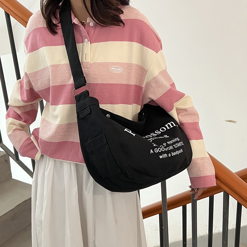 Túi Xách Nữ Vải Đeo Chéo Dáng Thể Thao Rộng Rãi Phong Cách Cá Tính Tx9146