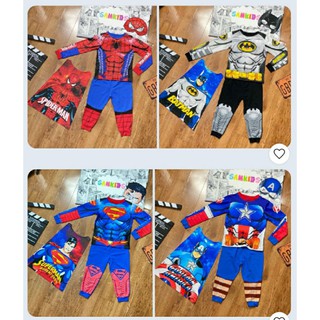 Set 4  món. Có  các mẫu nhện , Batman, super man, đội trưởng Mỹ