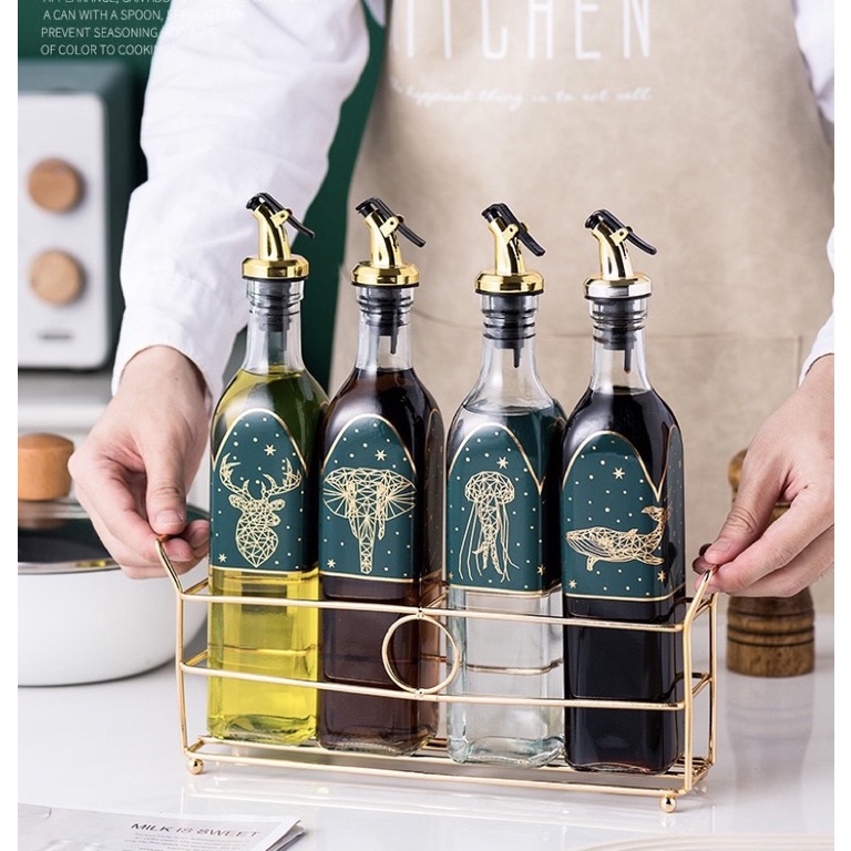 Bộ 4 Chai Đựng Gia Vị Kèm Khung Hoạ Tiết Hình Hươu Lạ Mắt
