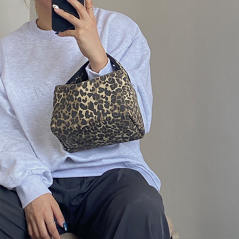 Túi Xách Vải Họa Tiết Da Báo Thời Trang Dành Cho Nữ