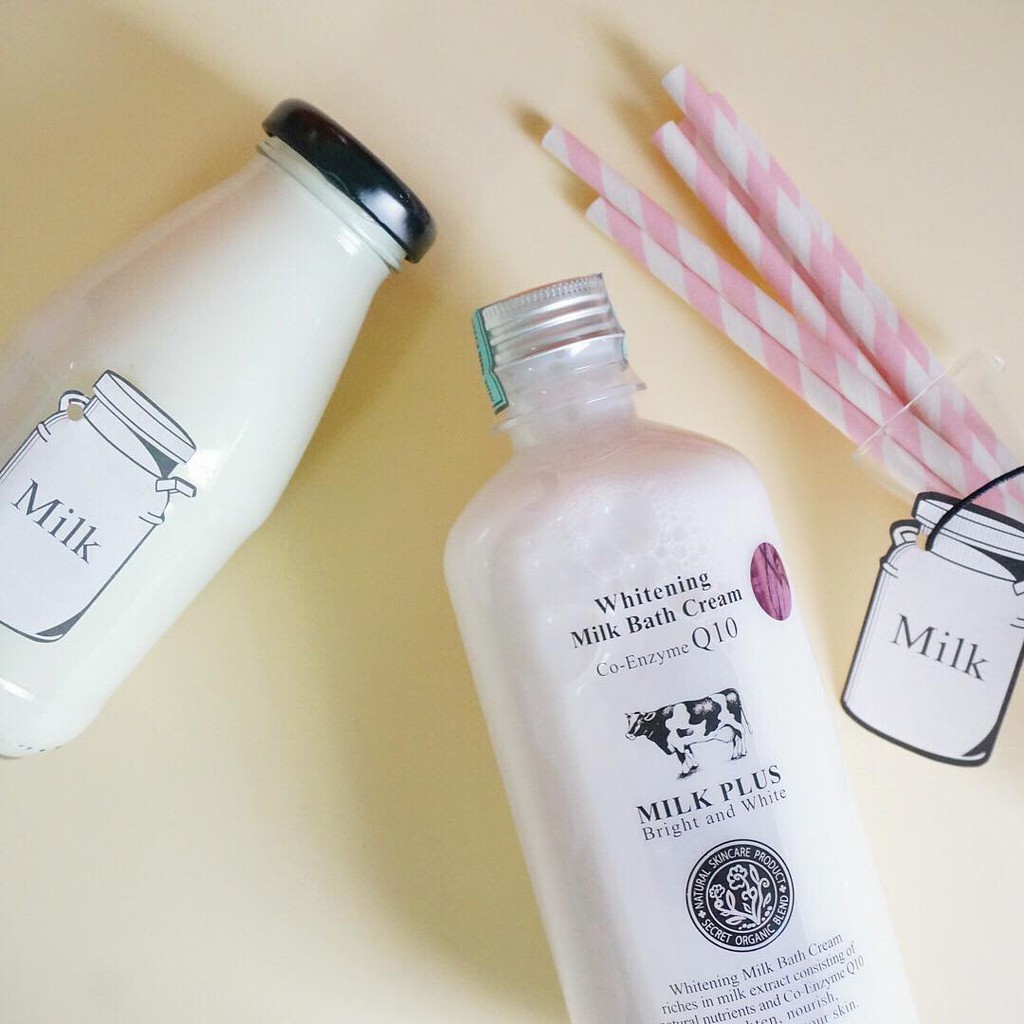 Sữa tắm dưỡng trắng và trẻ hoá da Scentio Milk Plus 450ml | BigBuy360 - bigbuy360.vn