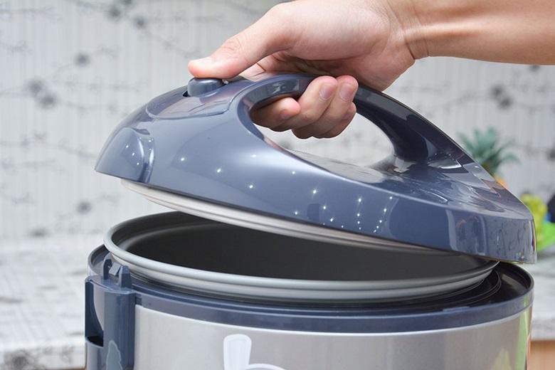 MỚI 100%-Nồi cơm điện Sharp 1.8 lít KS-191STV sản xuất tại Thái Lan 100% chính hãng chất lượng tốt.