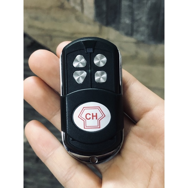 Điều Khiển Cửa Cuốn Mã Nhảy Tần Số 365 mHz