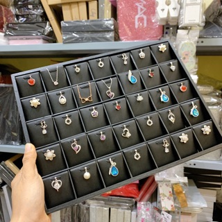 Khay đựng mặt dây chuyền decor shop Rubyhouse68