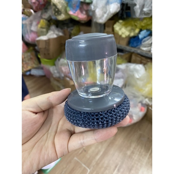 DỤNG CỤ CỌ XOONG KÈM NGĂN CHỨA DẦU Mã 04 - Sợi Inox