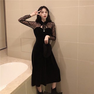 Đầm nhung cổ Đức phối ren