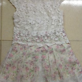 Thanh lý đầm ren phối hoa
