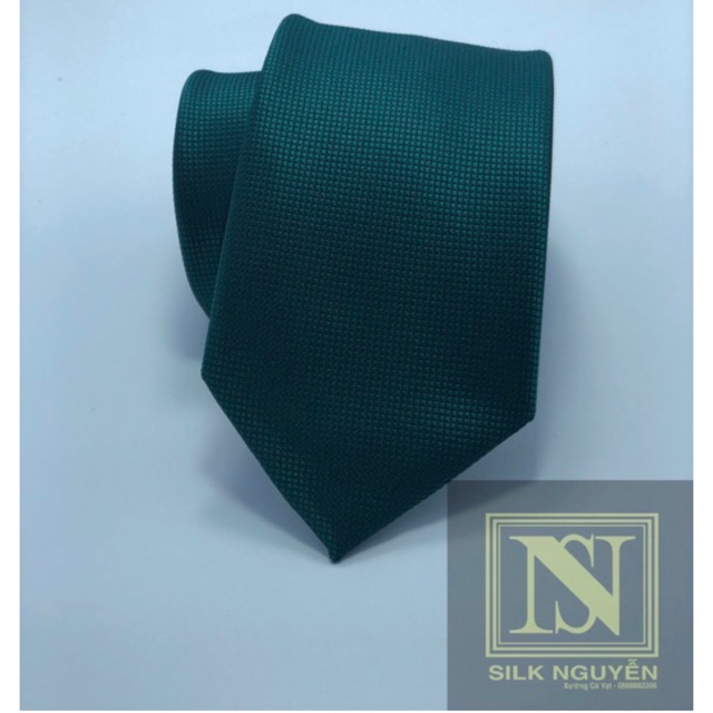Cà vạt nam cao cấp bản 7cm mầu xanh vietcombank