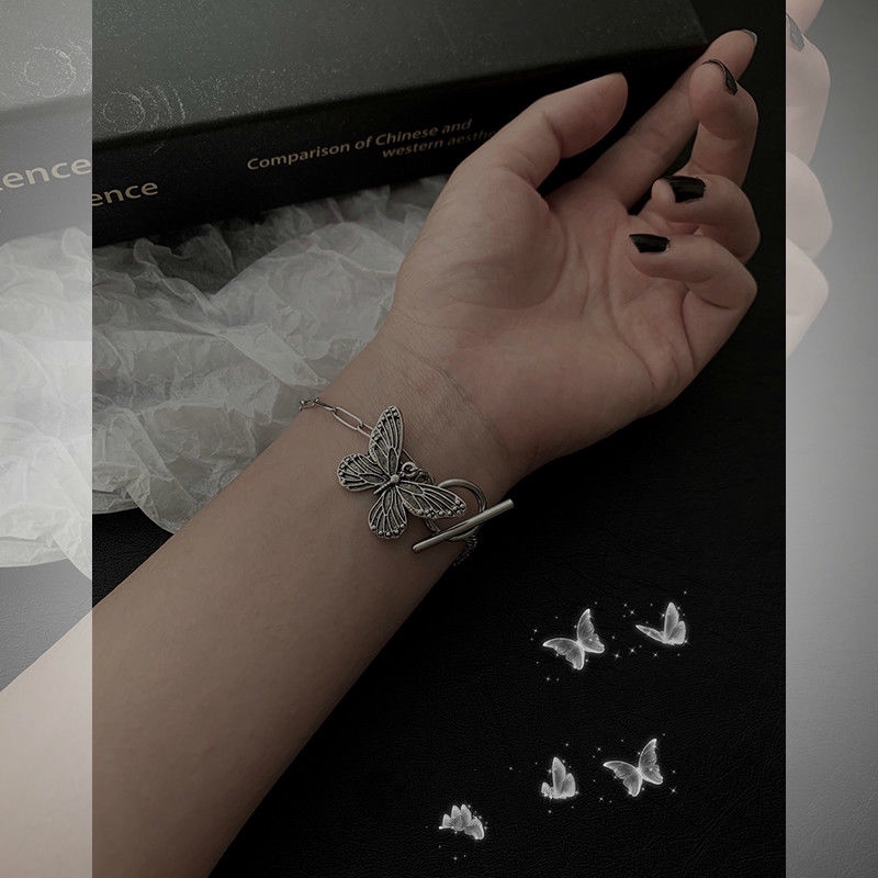 Vòng Tay Mặt Hình Bướm 22328