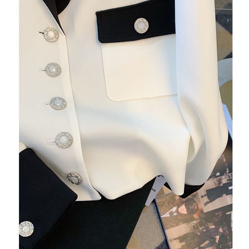 Áo khoác vest tay dài phối màu phong cách thu 2022 cao cấp cho nữ