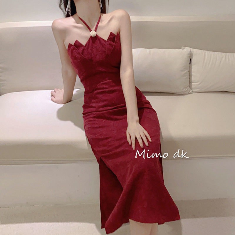 Đầm Hai Dây Dài Lưng Cao Họa Tiết Hoa Sen Đỏ Rượu Cổ Điển 2021 | BigBuy360 - bigbuy360.vn