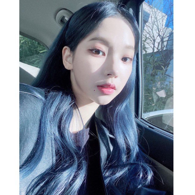 thuốc nhuộm tóc màu xanh dương đen khói