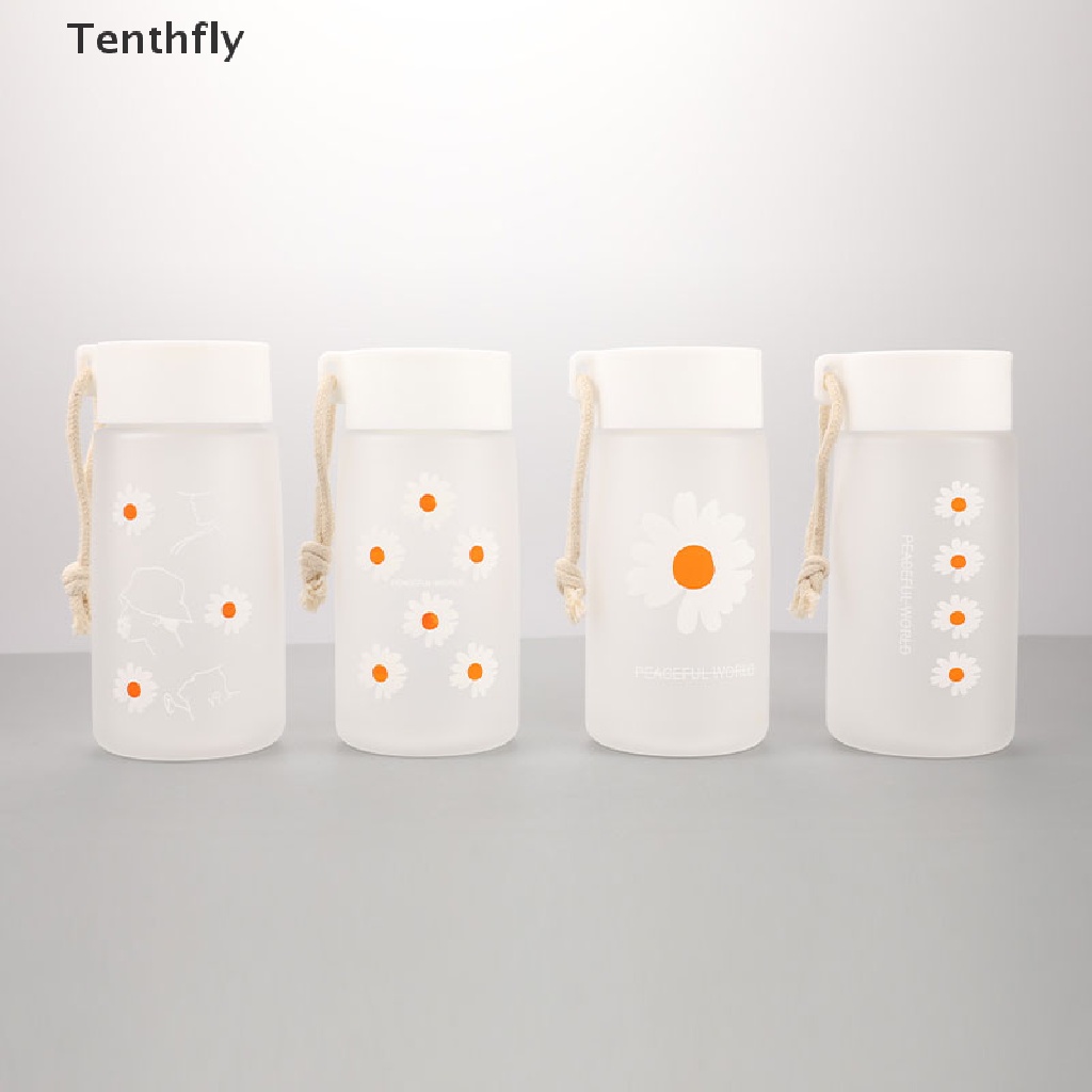Bình đựng nước bằng nhựa trong suốt 500ml họa tiết hoa cúc nhỏ gọn tiện dụng mang theo du lịch