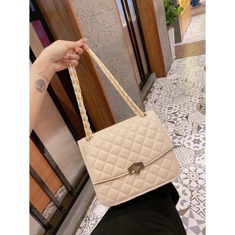 Túi trần trám khoá dập logo, hàng vip đẹp sz 25
