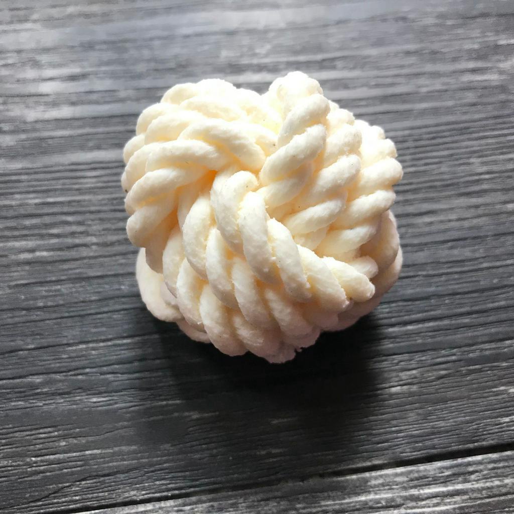 Khuôn Silicone Làm Nến Hình Quả Bóng Len 3d