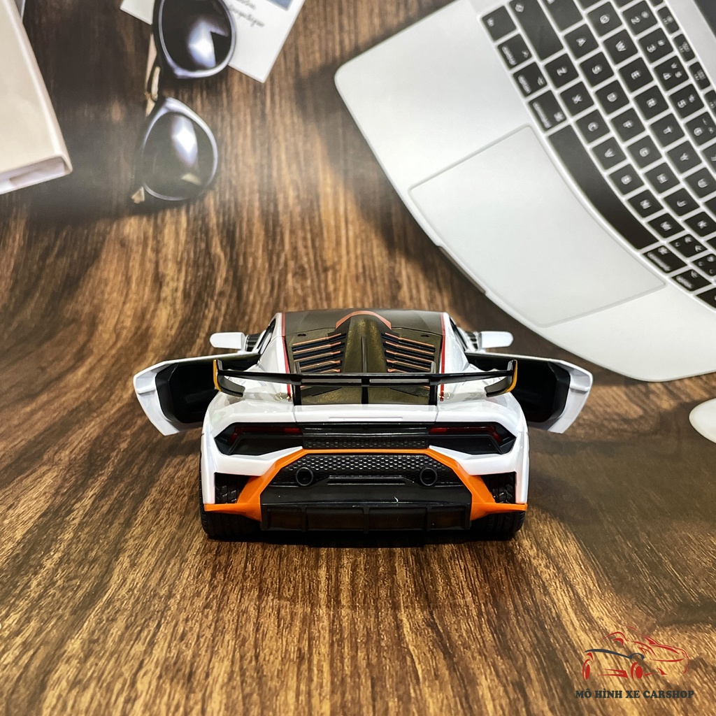 Mô hình xe sắt Lamborghini Huracan STO Tỉ lệ 1:24của hãng JINLIFANG 3 màu