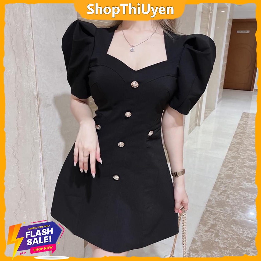 Đầm dự tiệc sang trọng chất vải voan – Đầm cổ vuông hở ngực tay ngắn bồng đính nút ngọc