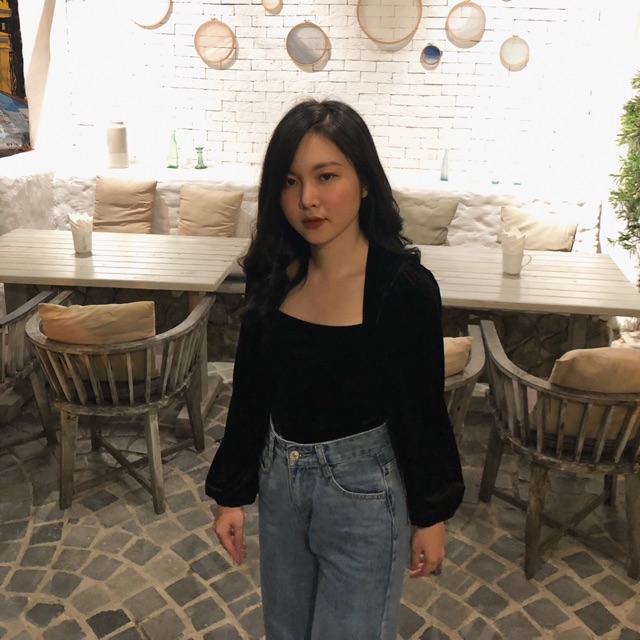 Áo nhung cổ vuông
