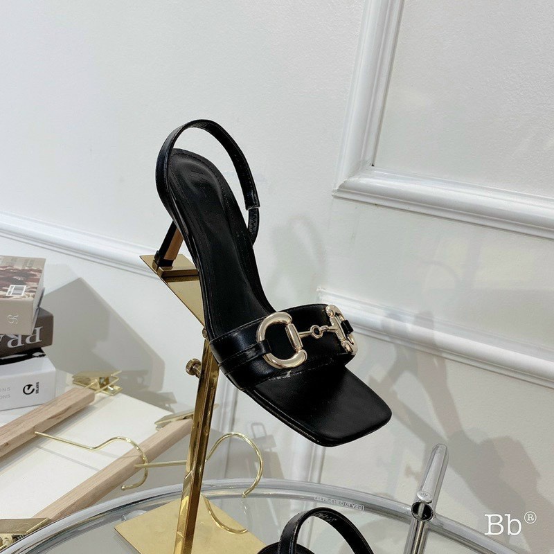 Sandal cao gót chun sau 7cm quai tag xích