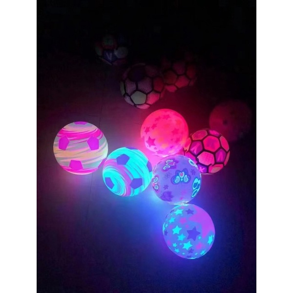 Đồ chơi bóng phát sáng độc đáo cho bé